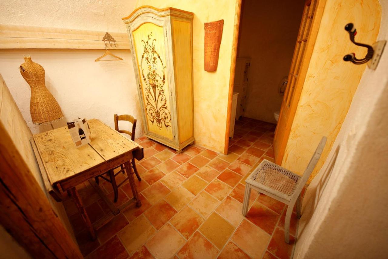 Mas de Coulet Bed and Breakfast Brissac Exterior foto